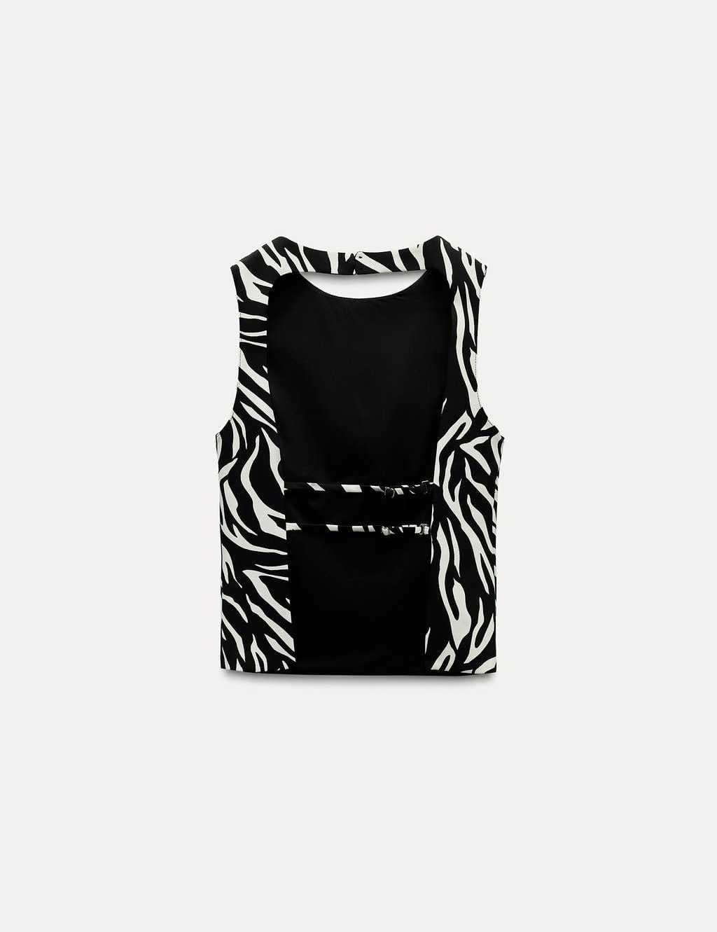 animal-print-top